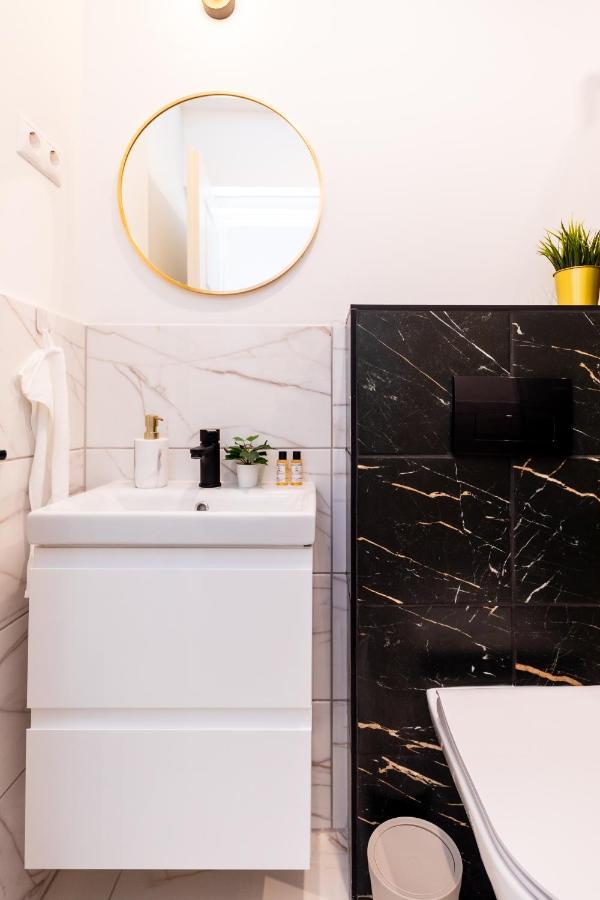 Kiraly Downtown Apartment Budapest Eksteriør billede