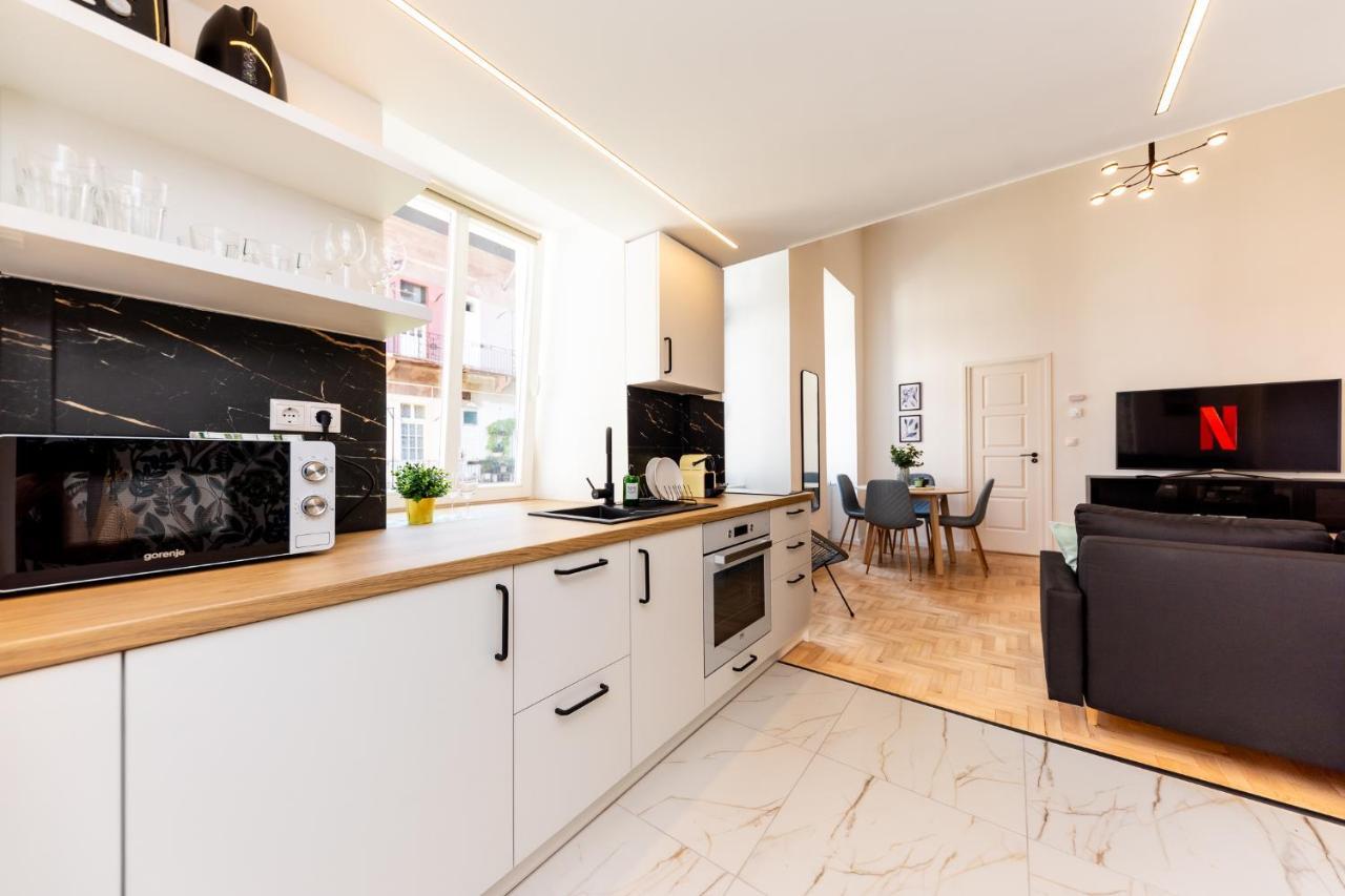 Kiraly Downtown Apartment Budapest Eksteriør billede