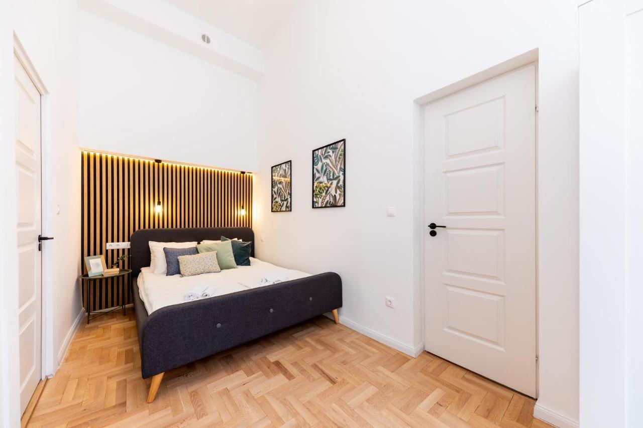 Kiraly Downtown Apartment Budapest Eksteriør billede