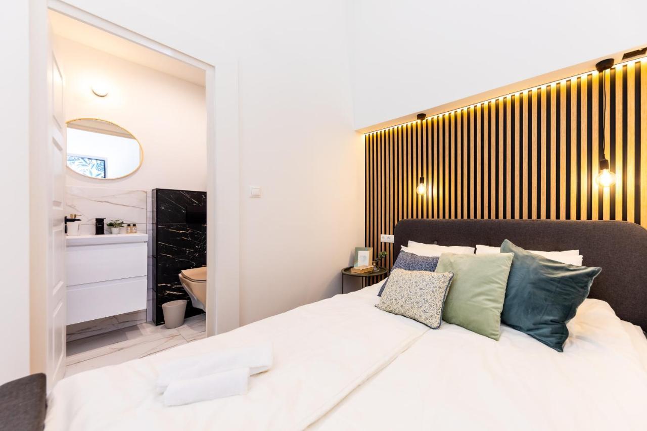 Kiraly Downtown Apartment Budapest Eksteriør billede
