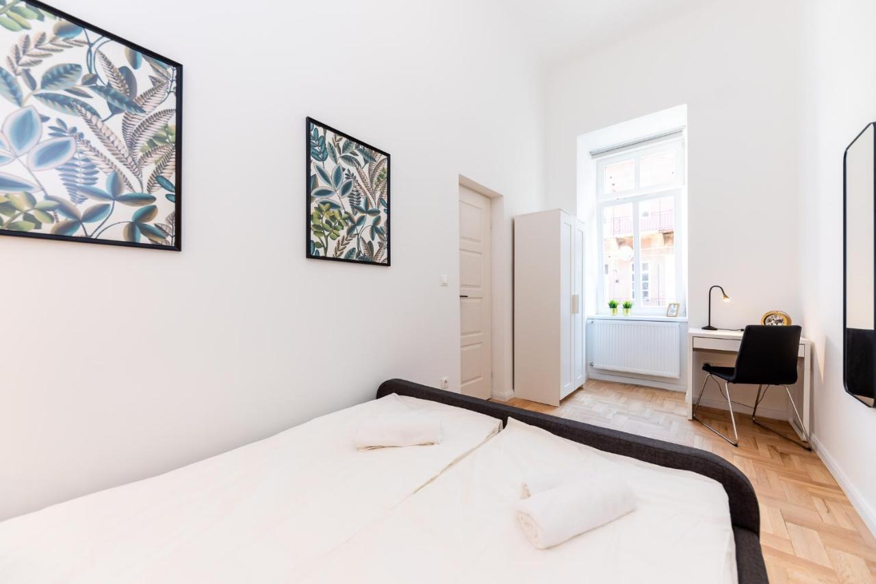 Kiraly Downtown Apartment Budapest Eksteriør billede