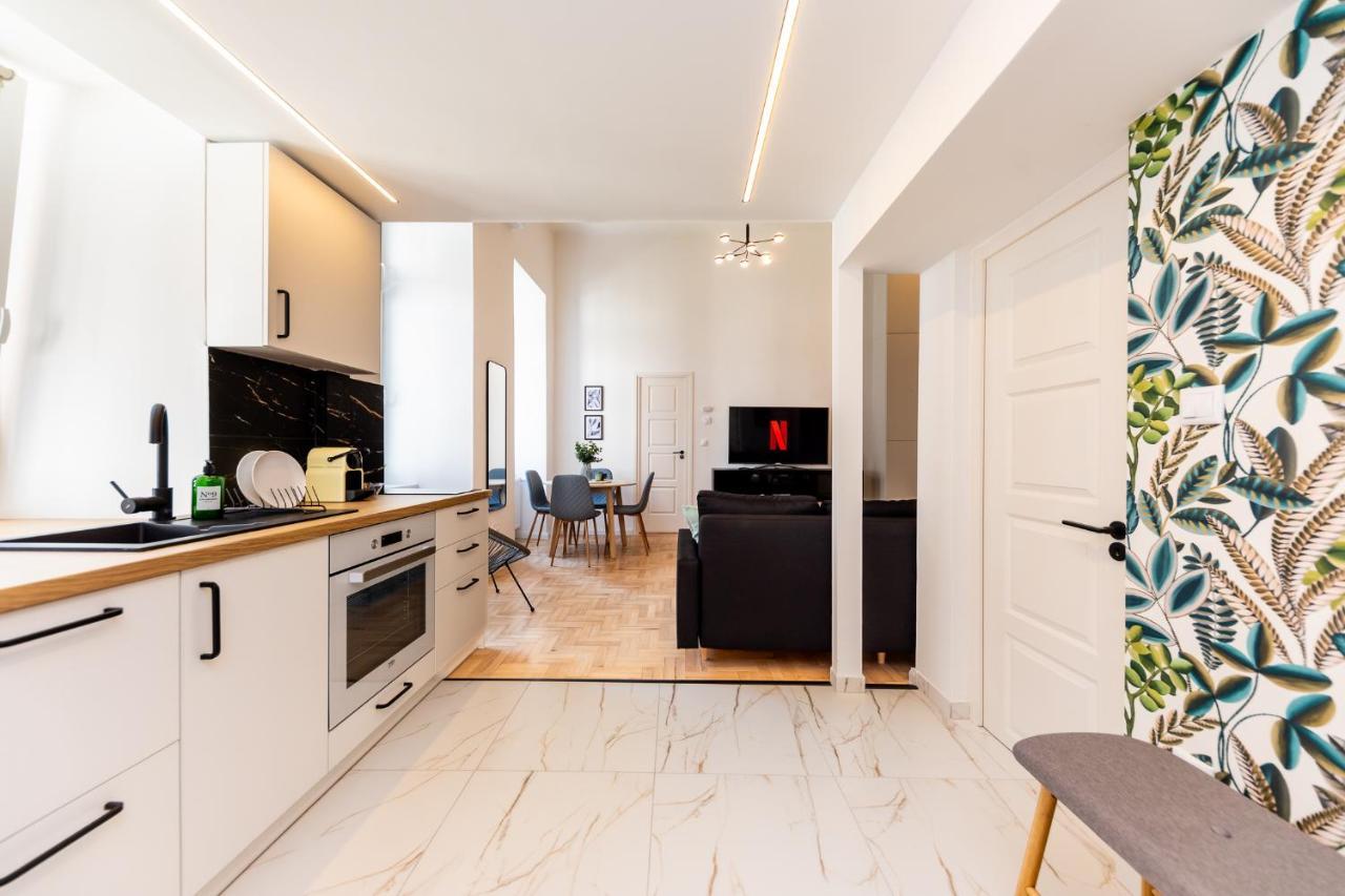 Kiraly Downtown Apartment Budapest Eksteriør billede