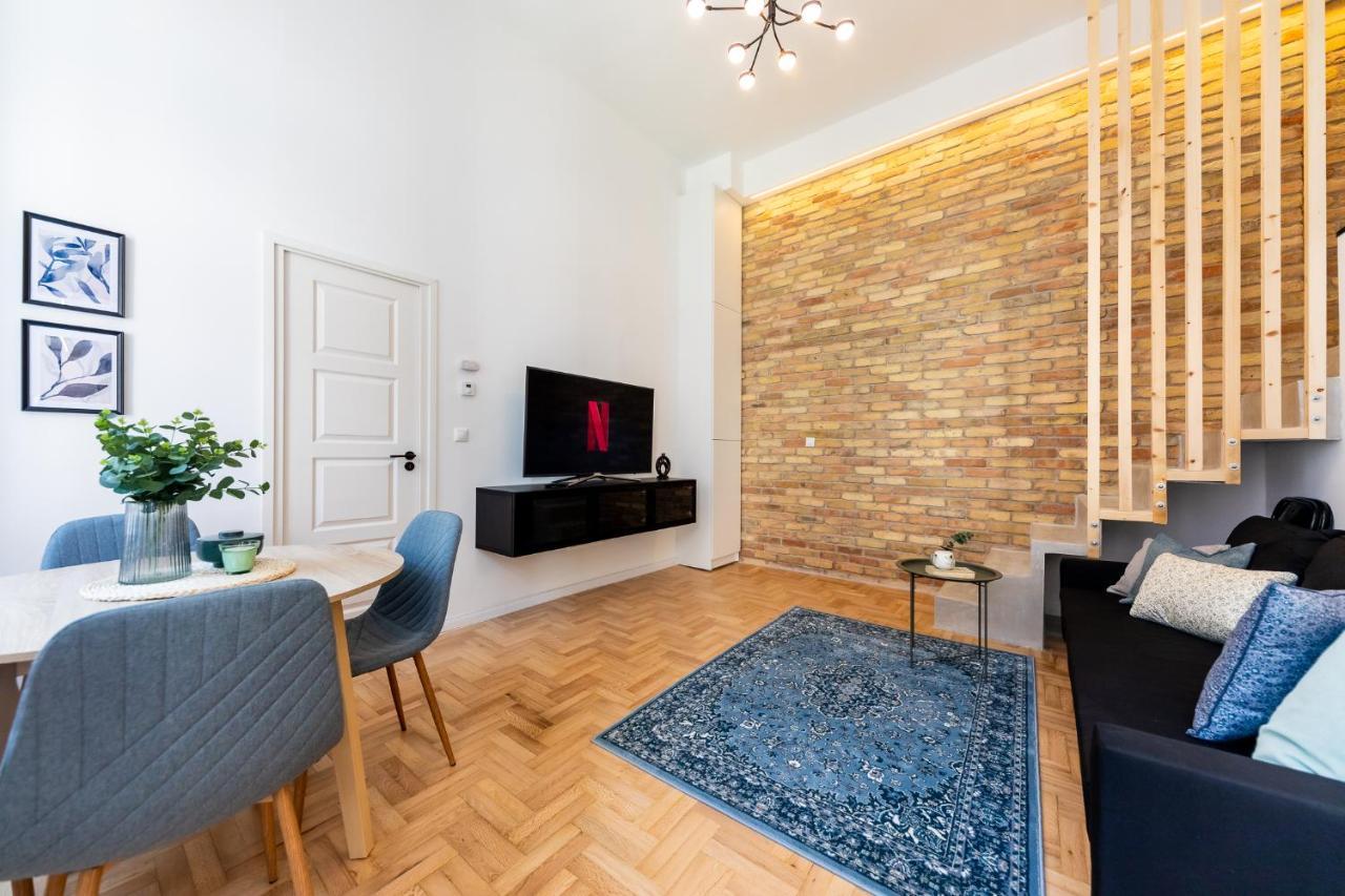 Kiraly Downtown Apartment Budapest Eksteriør billede